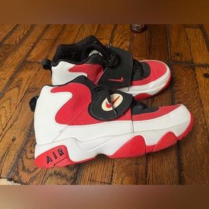 COPY - Nike air mission sneakers